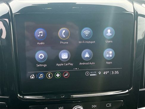 Used 2022 Chevrolet Traverse LT image 13