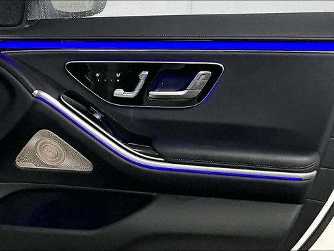 Used 2022 Mercedes-Benz S 500 4MATIC image 22