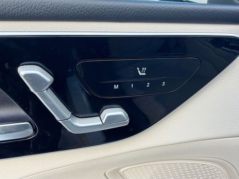 Used 2025 Mercedes-Benz C 300 4MATIC Sedan image 46