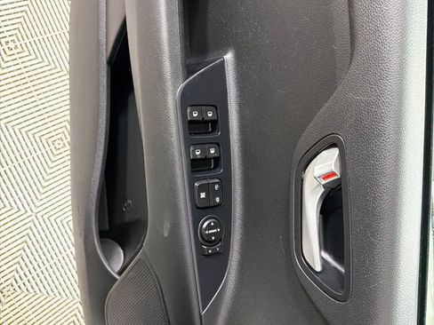 Used 2019 Kia Rio S image 8