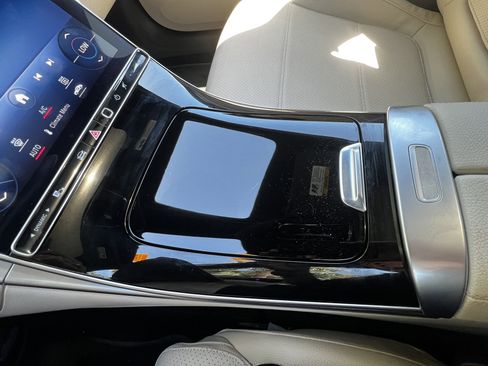 Used 2023 Mercedes-Benz C 300 Sedan image 26