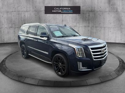Used 2017 Cadillac Escalade Luxury