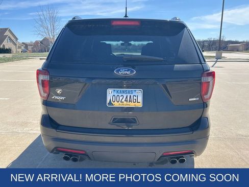 Used 2018 Ford Explorer Sport w/ Equipment Group 401A image 5