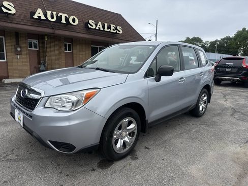 Used 2016 Subaru Forester 2.5i AWD/4WD image 16