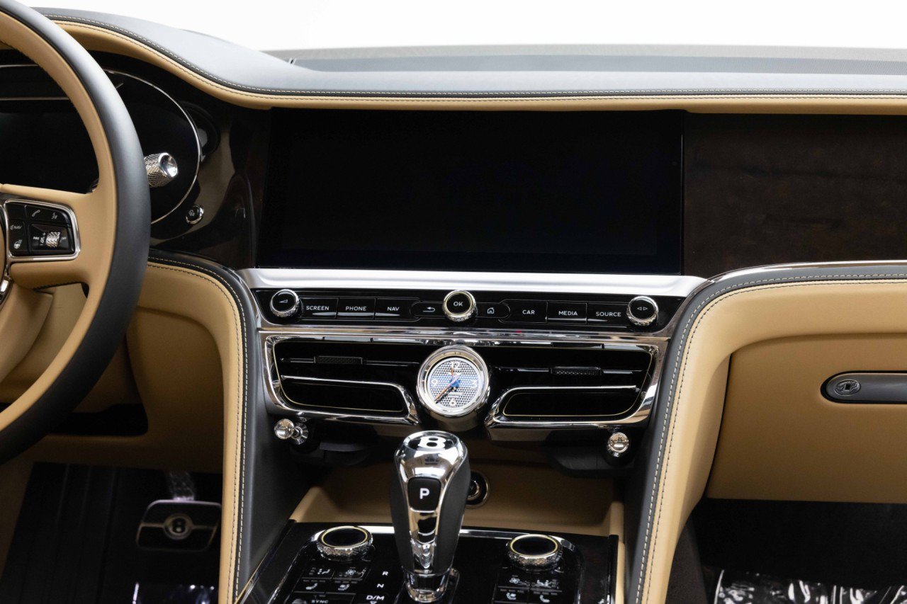 Used 2022 Bentley Flying Spur W12 AWD/4WD image 26