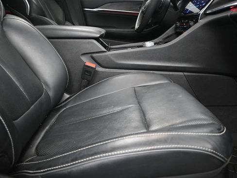 Used 2024 Jeep Grand Cherokee Overland w/ Luxury Tech Group IV AWD/4WD image 25