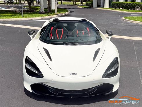 Used 2021 McLaren 720S Performance RWD image 6