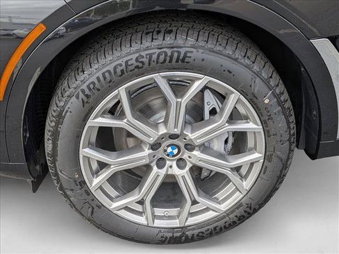Used 2026 BMW X7 xDrive40i image 9