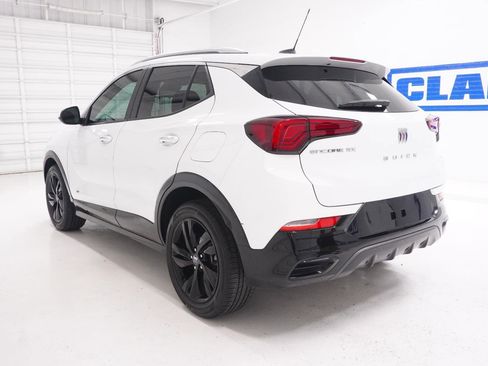 Used 2025 Buick Encore GX Sport Touring w/ Comfort Package image 10