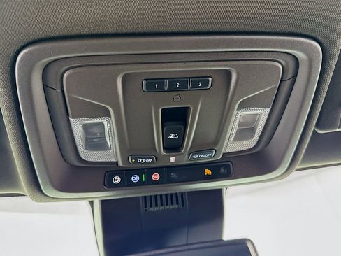 Used 2023 GMC Sierra 1500 Denali image 24
