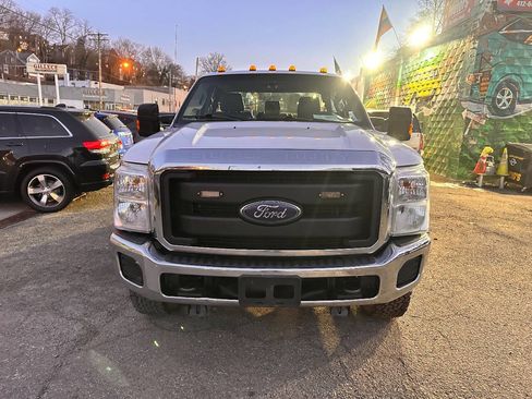 Used 2016 Ford F250 XL w/ XL Appearance Package image 2