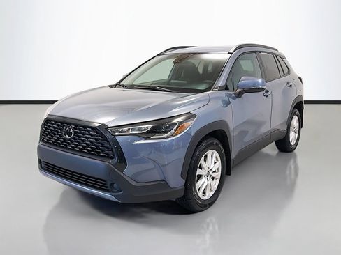 Used 2022 Toyota Corolla Cross LE AWD/4WD image 5
