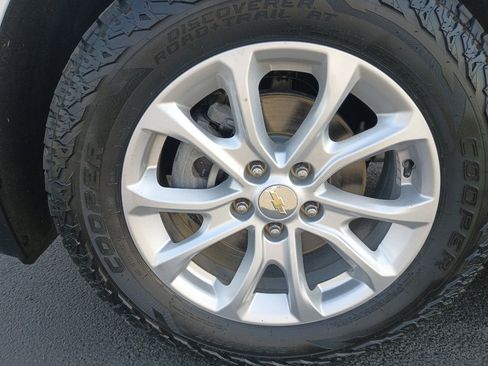 Used 2020 Chevrolet Equinox LS w/ LS Convenience Package image 36