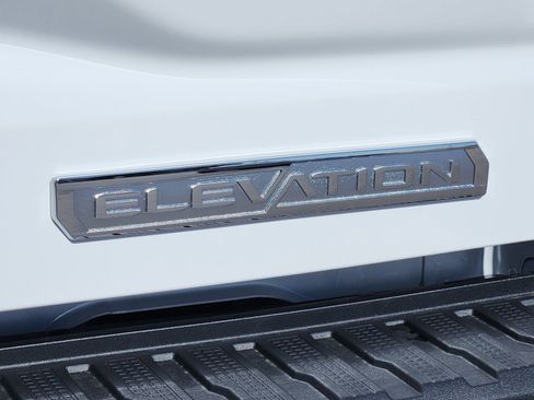 New 2026 GMC Sierra 1500 Elevation image 13