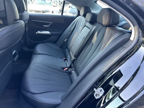Certified 2025 Mercedes-Benz E 350 4MATIC Sedan image 41