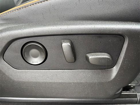 Used 2021 GMC Yukon AT4 w/ AT4 Premium Plus Package image 44