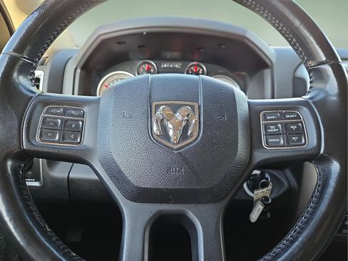 Used 2019 RAM 1500 Big Horn AWD/4WD image 24