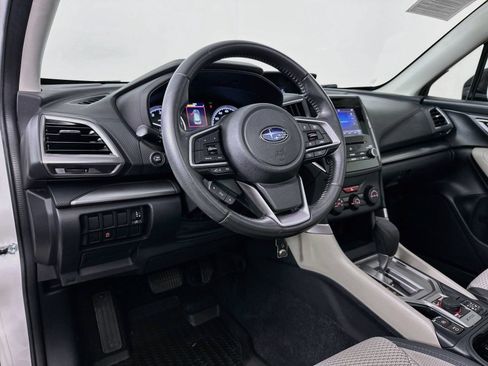 Used 2019 Subaru Forester Premium w/ All-Weather Package AWD/4WD image 9