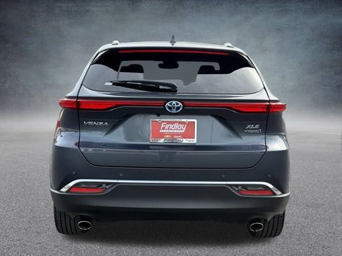 Used 2021 Toyota Venza XLE w/ Softex Package image 4