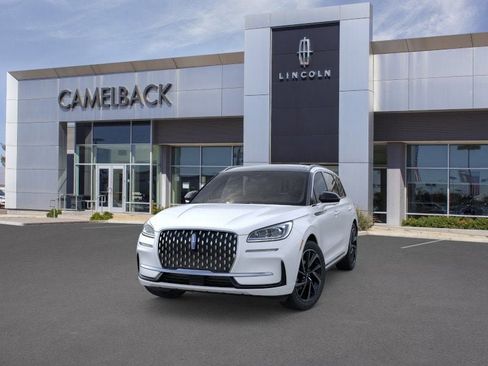 New 2024 Lincoln Corsair Grand Touring AWD/4WD image 2
