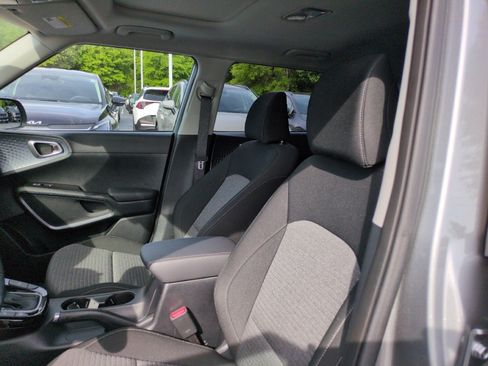 Used 2024 Kia Soul EX FWD image 14