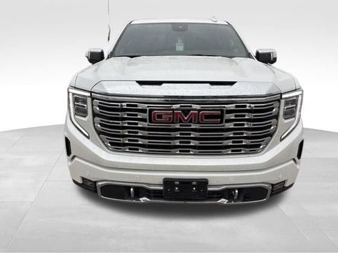Certified 2024 GMC Sierra 1500 Denali w/ Technology Package AWD/4WD image 8