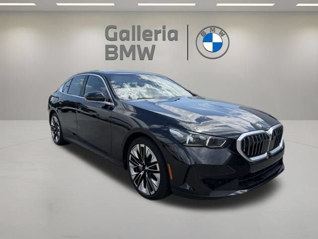 Used 2026 BMW 540i xDrive AWD/4WD image 5