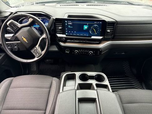Used 2022 Chevrolet Silverado 1500 LT image 18