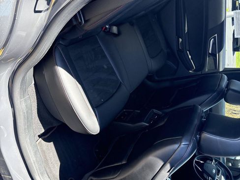 Used 2021 Ford Edge ST-Line AWD/4WD image 13