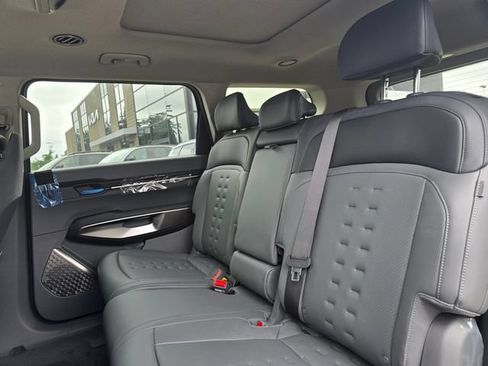 New 2026 Kia EV9 Wind AWD/4WD image 17