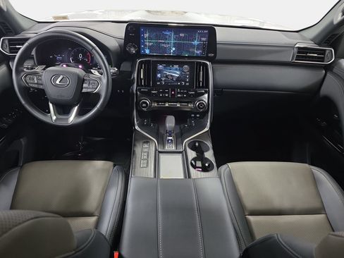Used 2025 Lexus LX 700h Overtrail w/ Accessory Package (Z1) AWD/4WD image 9