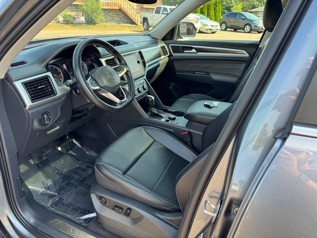 Used 2021 Volkswagen Atlas SE w/ Panoramic Sunroof Package AWD/4WD image 14