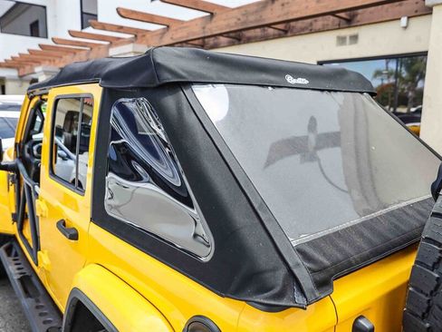 Used 2019 Jeep Wrangler Unlimited Sahara AWD/4WD image 70