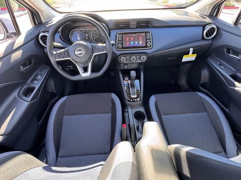 New 2025 Nissan Versa SV image 11