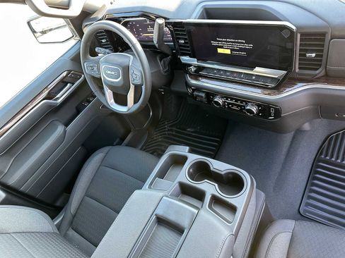 New 2026 GMC Sierra 1500 Elevation image 11