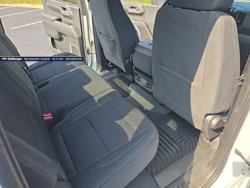 Used 2023 Chevrolet Silverado 1500 LT image 11