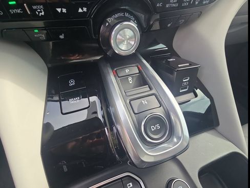 Certified 2024 Acura MDX FWD w/ Technology Package image 25