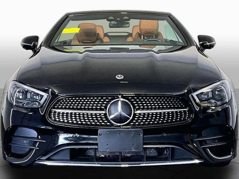 Used 2023 Mercedes-Benz E 450 4MATIC Cabriolet image 4