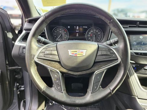 Certified 2021 Cadillac XT5 Premium Luxury image 17