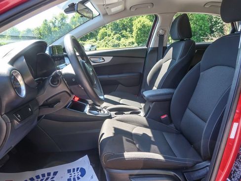 Used 2023 Kia Forte LXS FWD image 22