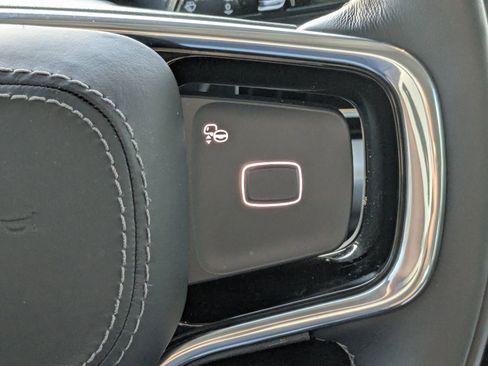 Certified 2025 Lincoln Navigator Reserve image 32