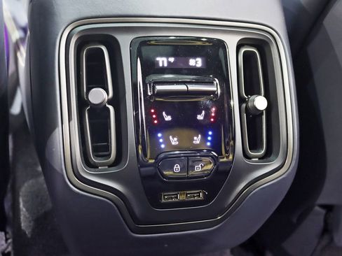 Used 2023 Aston Martin DBX 707 image 45