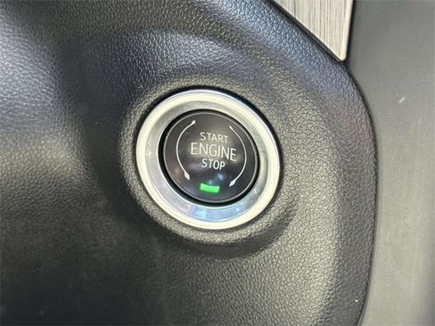 Used 2020 GMC Sierra 2500 Denali w/ Denali Ultimate Package image 18