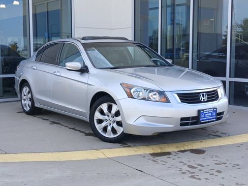 Used 2010 Honda Accord EX-L image 1