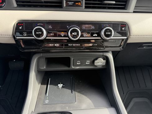 New 2026 Honda Pilot Touring image 41