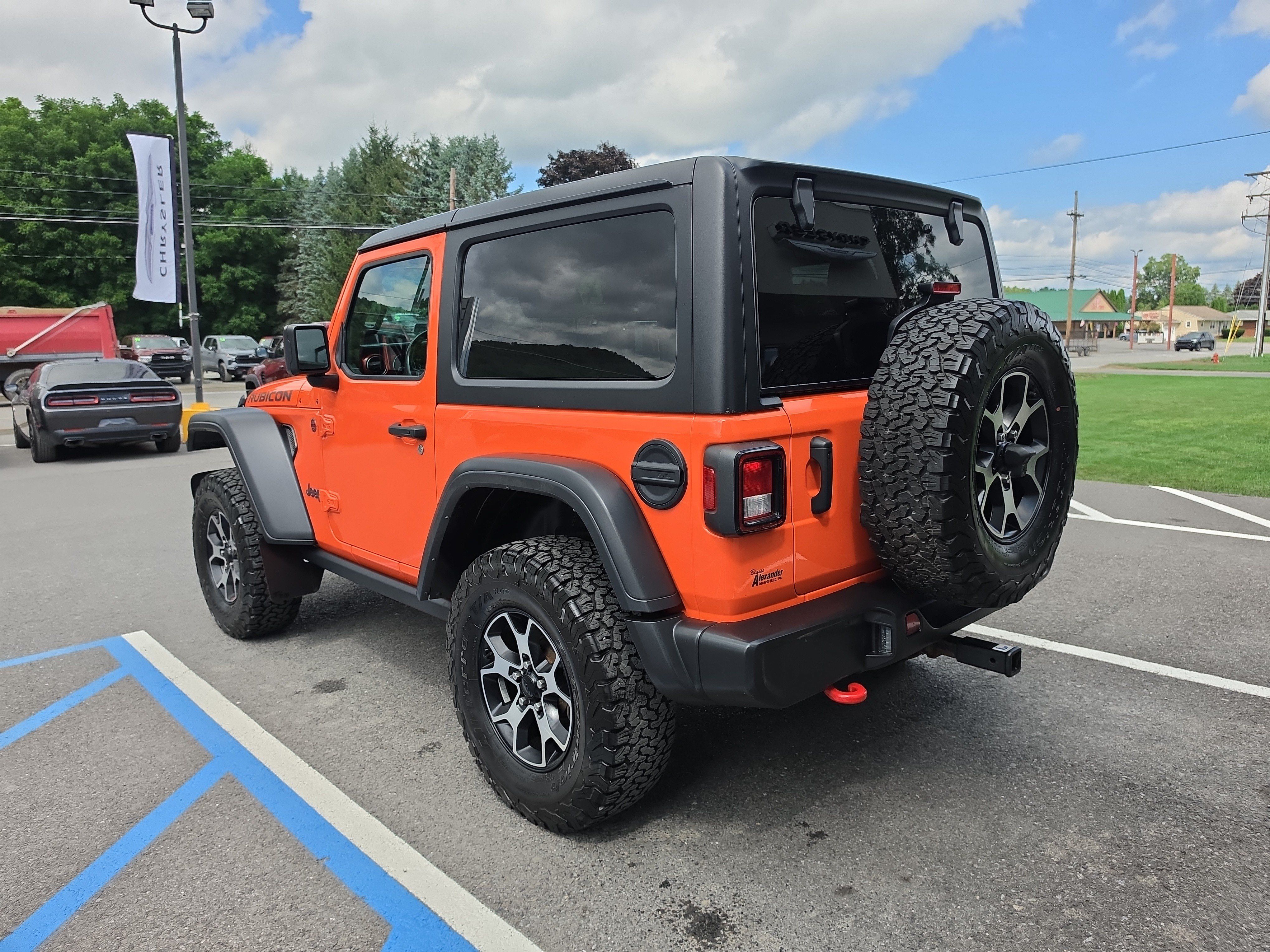 Used 2023 Jeep Wrangler Rubicon w/ Cold Weather Group AWD/4WD image 6