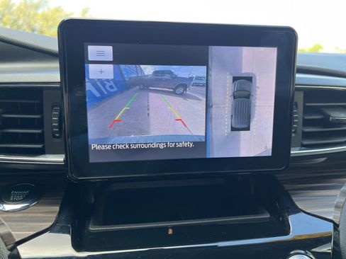 Used 2023 Ford Explorer Limited image 33