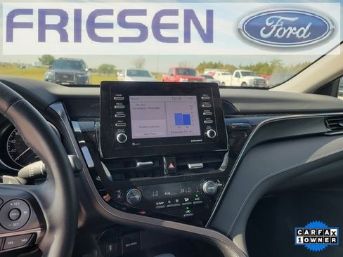 Used 2024 Toyota Camry SE image 18