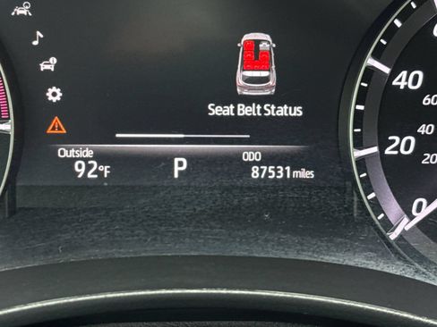 Used 2021 Toyota Highlander XLE FWD image 23