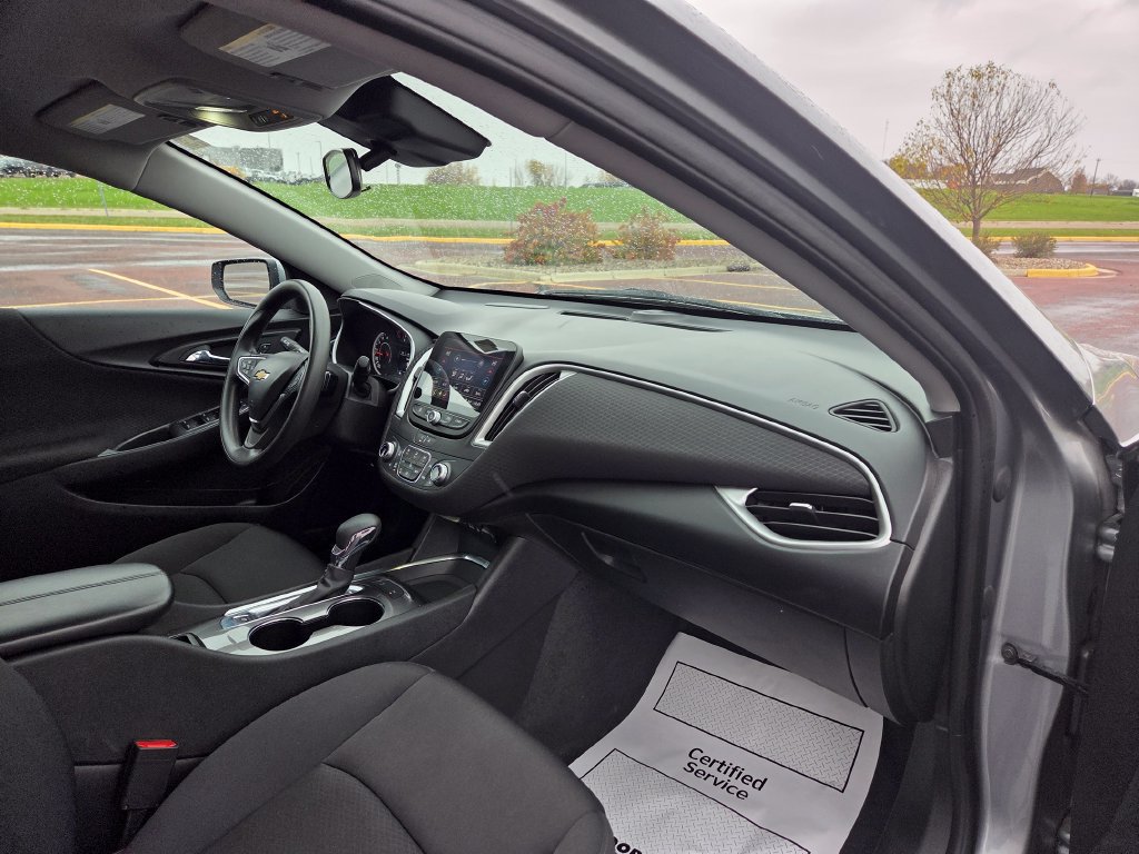 Used 2024 Chevrolet Malibu LT FWD image 28
